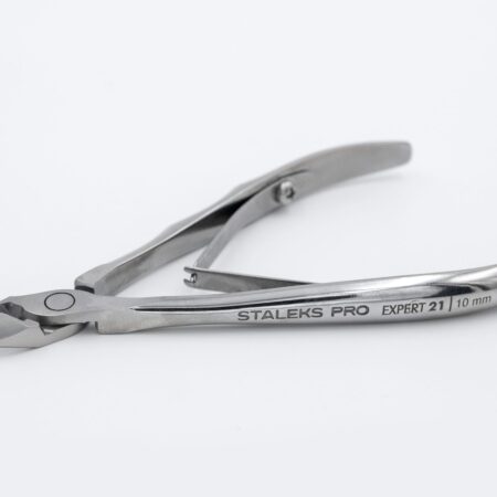 #109 Professional Cuticle Nippers